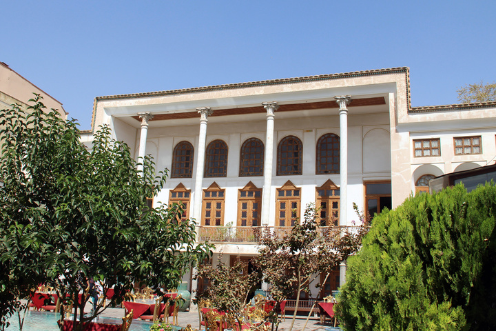 مزایده اصفهان