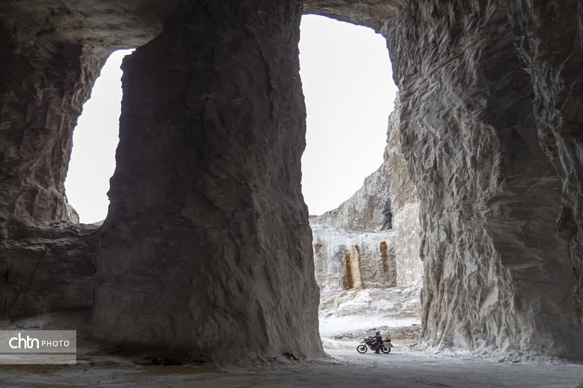 توسعه زیرساختهای گردشگری و برندسازی معدن نمک گرمسار/ گامی به سوی تبدیل گنجینه طبیعی ایران به قطب گردشگری معدنی جهان