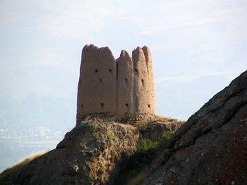 قلعه گرماور در سیاهکل