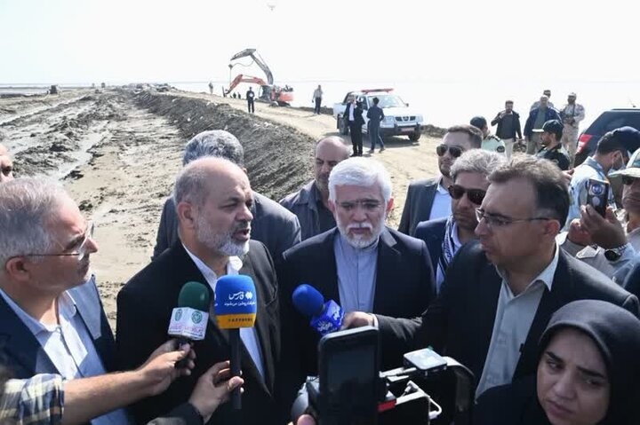 بازدید میدانی وزیر کشور از جزیره آشوراده استان گلستان/ دستور وزیر کشور برای مشخص شدن متولی جزیره آشوراده