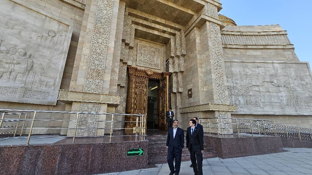 گزارش مهندس ضرغامی از سفر به ازبکستان و تاجیکستان/ از پیشنهاد تعلیق عضویت رژیم صهیونیستی در سازمان جهانی گردشگری تا ثبت کندوان به عنوان نخستین روستای جهانی گردشگری ایران