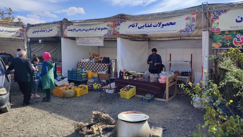 جشنواره گردو خرمدره در جاده گردشگری سوکهریز برگزار شد