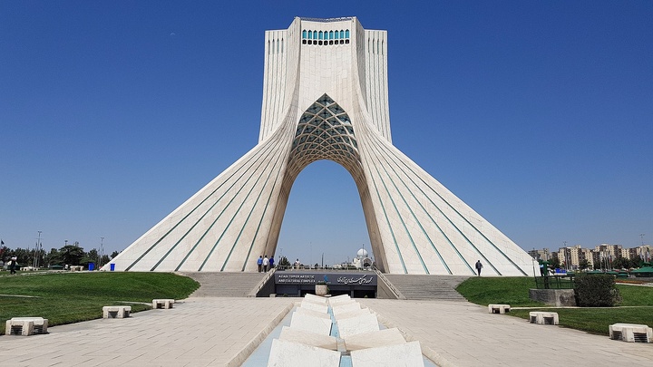 برج آزادی نماد خلاقیت در معماری و هنر
