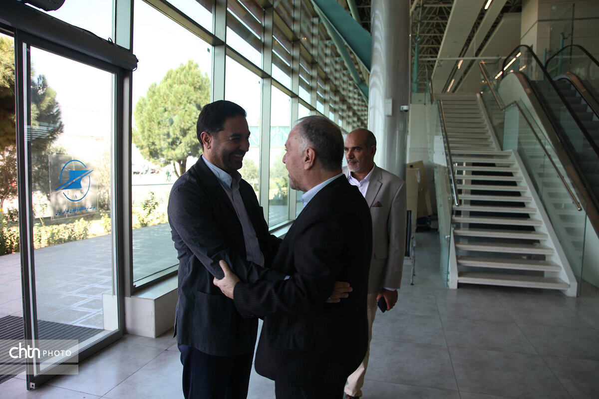 سفر دکتر ایزدی سفر دکتر ایزدی