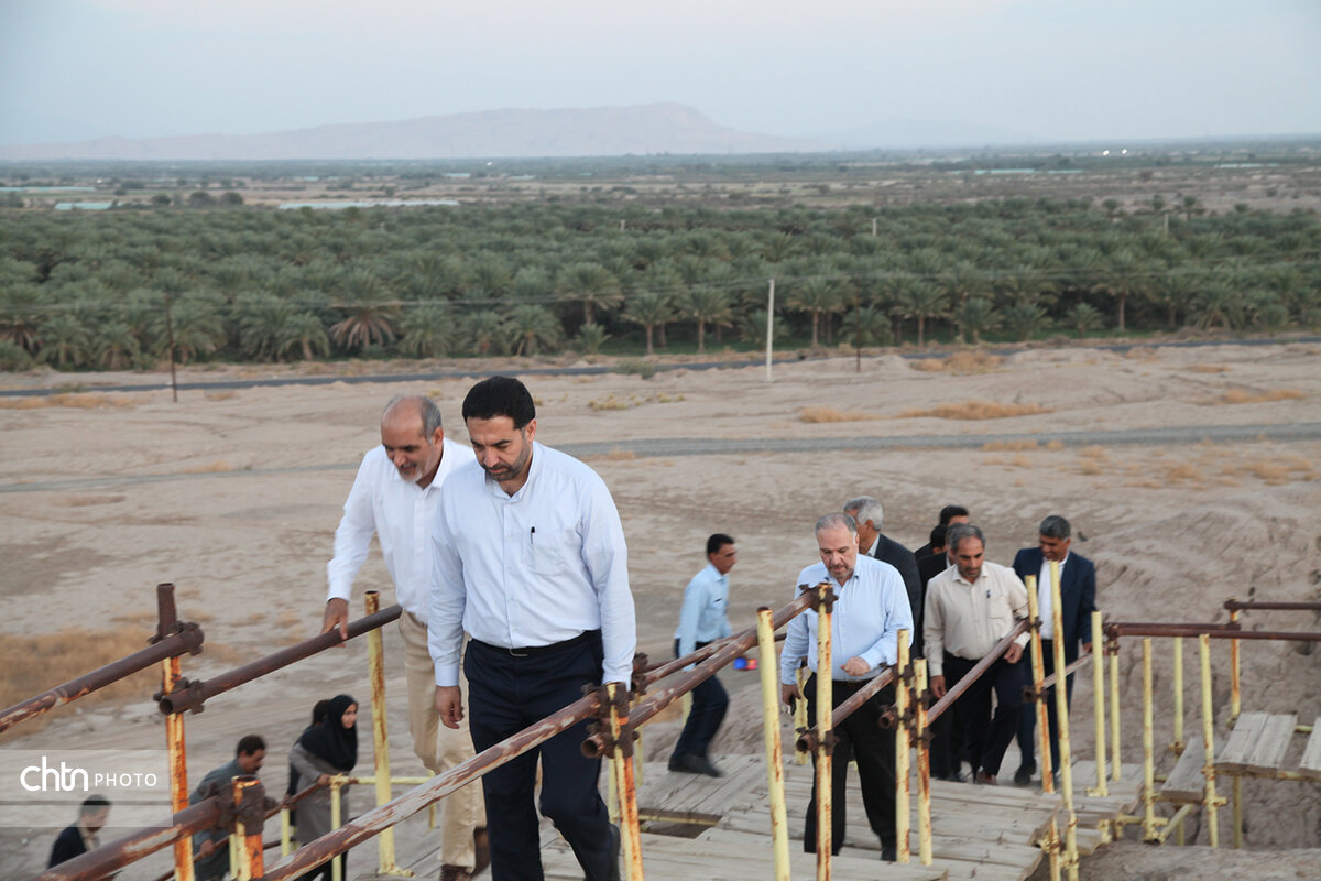 سفر دکتر ایزدی سفر دکتر ایزدی