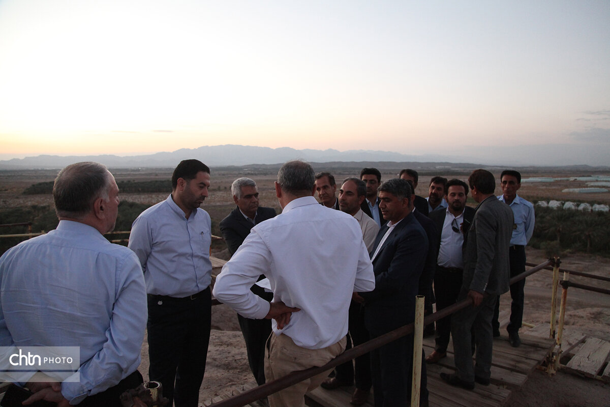 سفر دکتر ایزدی سفر دکتر ایزدی