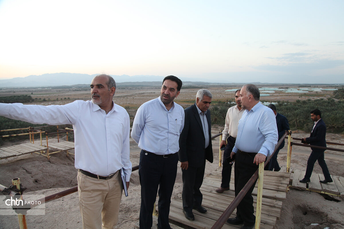 سفر دکتر ایزدی سفر دکتر ایزدی