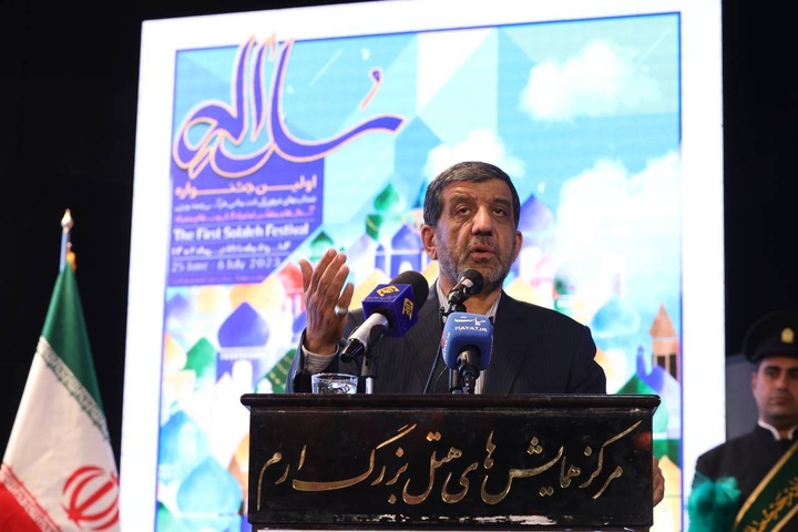 مساجد تاریخی ایران ثبت جهانی می‌شوند/ صنایع‌دستی در بقاع متبرکه عرضه شود