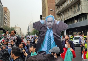 دستگیری نتانیاهو توسط دانش‌آموزان تهرانی/ نواخته شدن زنگ استکبارستیزی در مدارس کشور