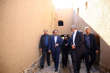بازدید استاندار اصفهان از قنات جهانی وزوان