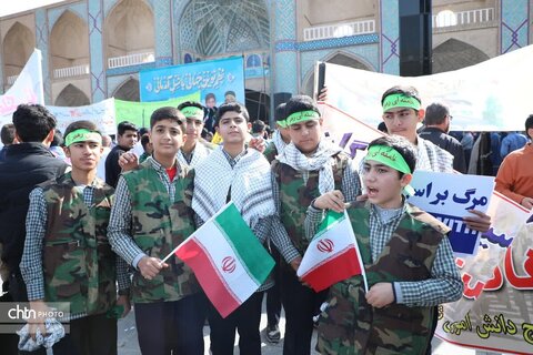 برگزاری راهپیمایی یوم الله 13 ابان در یزد