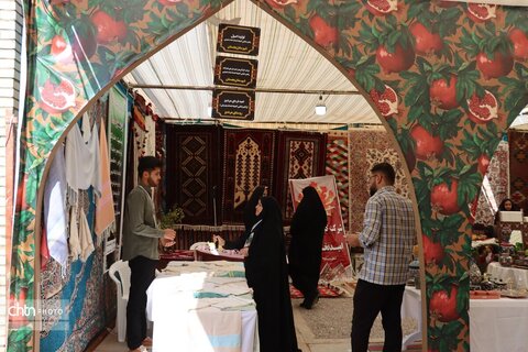 جشنوار انار در شهرستان بجستان برگزارشد