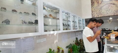 راه اندازی اولین مجموعه تخصصی سنگهای قیمتی و تزیینی در شهرستان ابرکوه