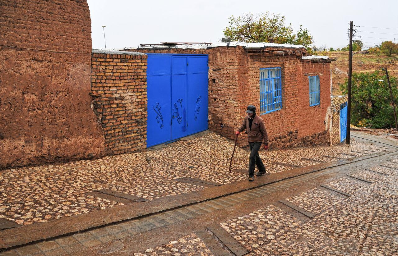 بهسازی بافت با ارزش روستایی نقش مؤثری در توسعه صنعت گردشگری زنجان دارد