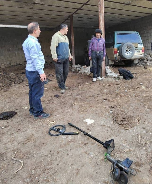 دستگیری ۳حفار غیر مجاز و کشف و ضبط فلزیاب درشهرستان سوادکوه