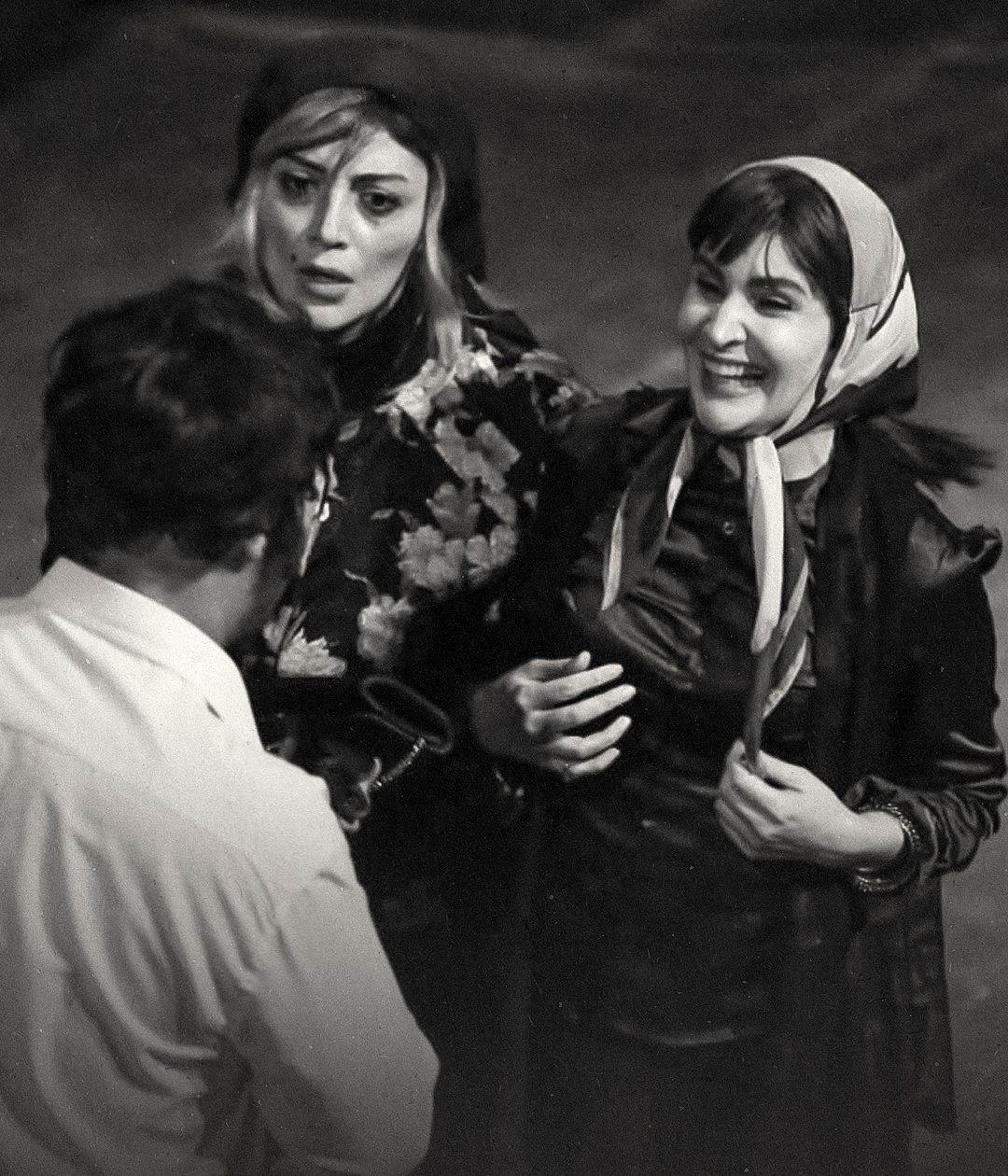 شنبه و یکشنبه پرفروش «بازنمایش قصه ترانههای ماندگار»/ ساختارشکنی جواب داد + ویدیو