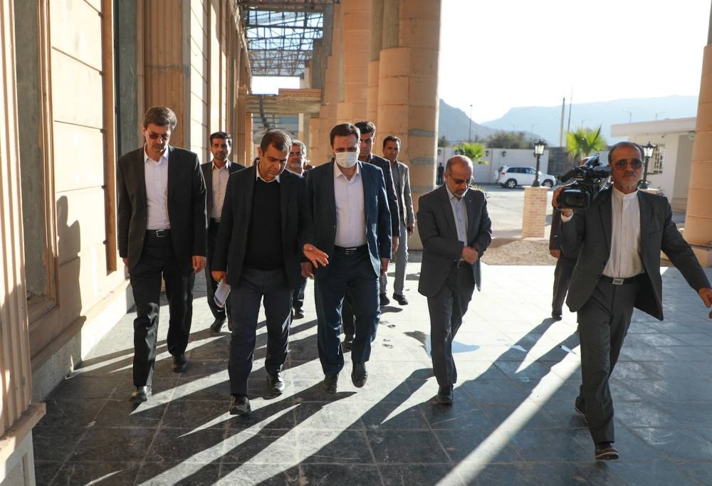 بازدید معاون گردشگری کشور از ۲ مجتمع گردشگری در شهرستان تفت