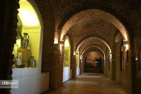 گذری بر موزه مردم‌شناسی قلعه فلک‌الافلاک