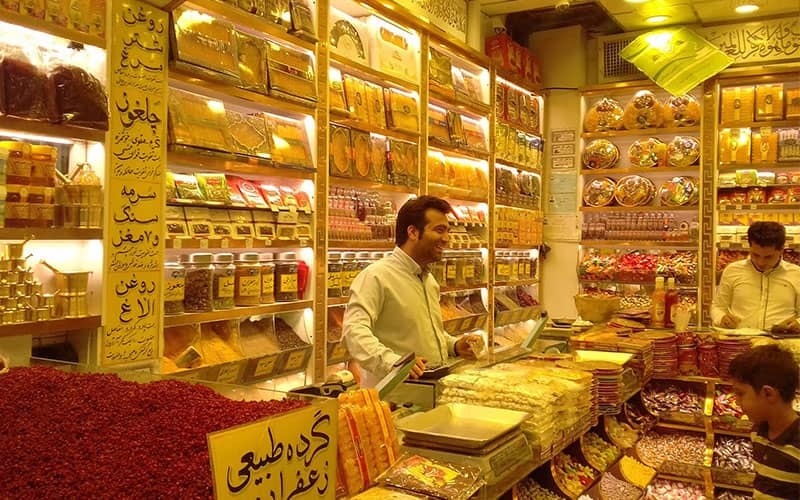 بازار رضا (ع) مشهد تجلی شکوه معماری سنتی در بازارهای ایرانی