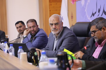 تأکید استاندار خوزستان بر افزایش ترانزیت گردشگر از مسیر دریا