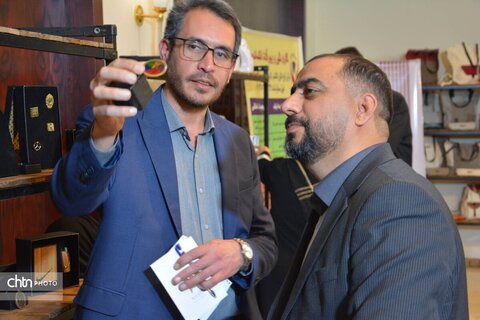 دومین شب برگزاری نمایشگاه صنایع‌دستی دارای بسته بندی و هدایای سازمانی استان یزد