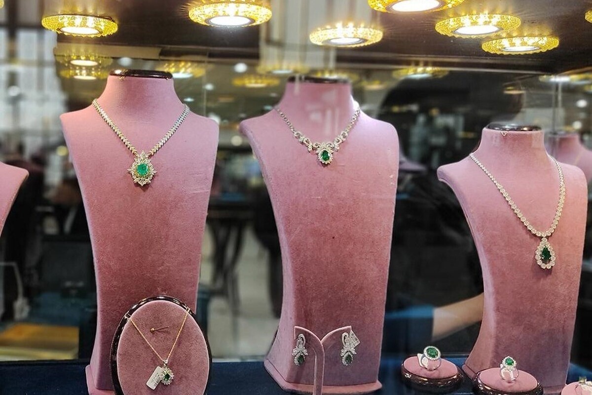 نمایشگاه تخصصی طلا و جواهر و گوهر سنگ‌ها در مشهد آغاز به کار کرد