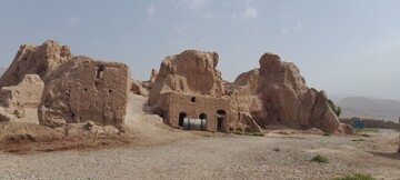 قلعه تاریخی پاده آرادان مرمت شد