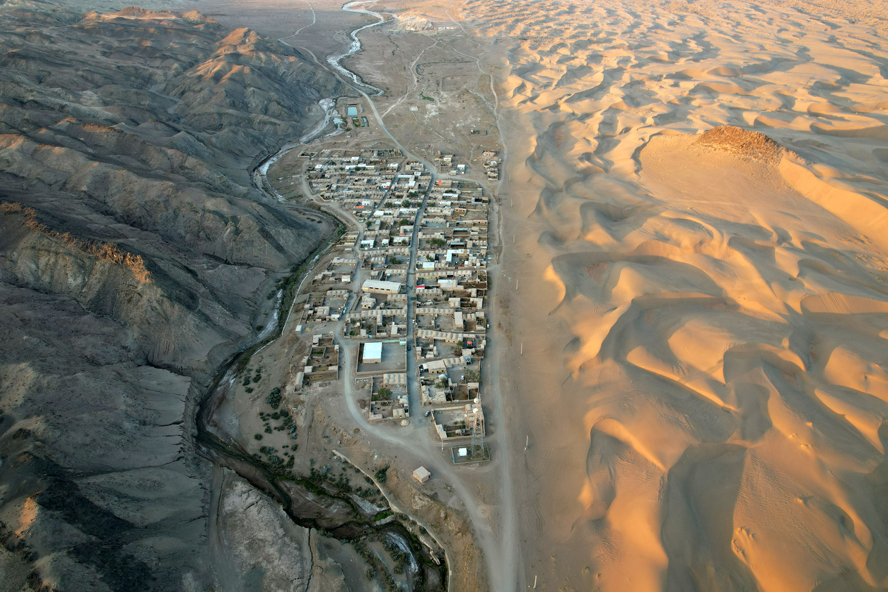 شهرستان شاهرود، قاره کوچک