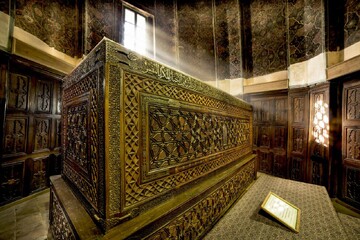 صندوق‌های نفیس قبور بقعه شیخ صفی‌الدین اردبیلی مرمت می‌شود