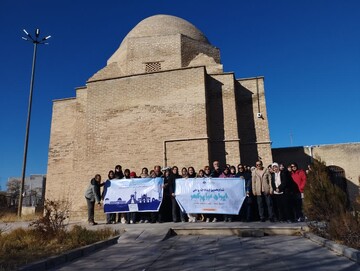 بازدید دانشجویان دانشگاه فرهنگ و هنر تهران از موزه باستانشناسی پیر احمد زهرنوش ابهر