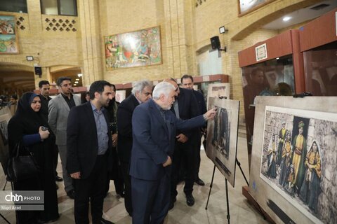 بازدید قائم‌مقام وزیر و معاون میراث‌فرهنگی از نمایشگاه «فلسطین اصیل، برگی دیگر از اسناد فلسطین»