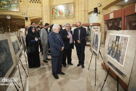 بازدید قائم‌مقام وزیر و معاون میراث‌فرهنگی از نمایشگاه «فلسطین اصیل، برگی دیگر از اسناد فلسطین»