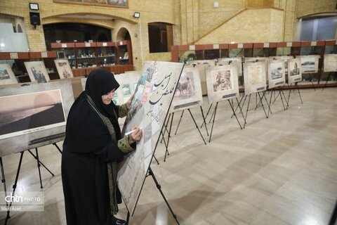 بازدید قائم‌مقام وزیر و معاون میراث‌فرهنگی از نمایشگاه «فلسطین اصیل، برگی دیگر از اسناد فلسطین»