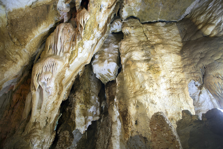 غار نخجیر
