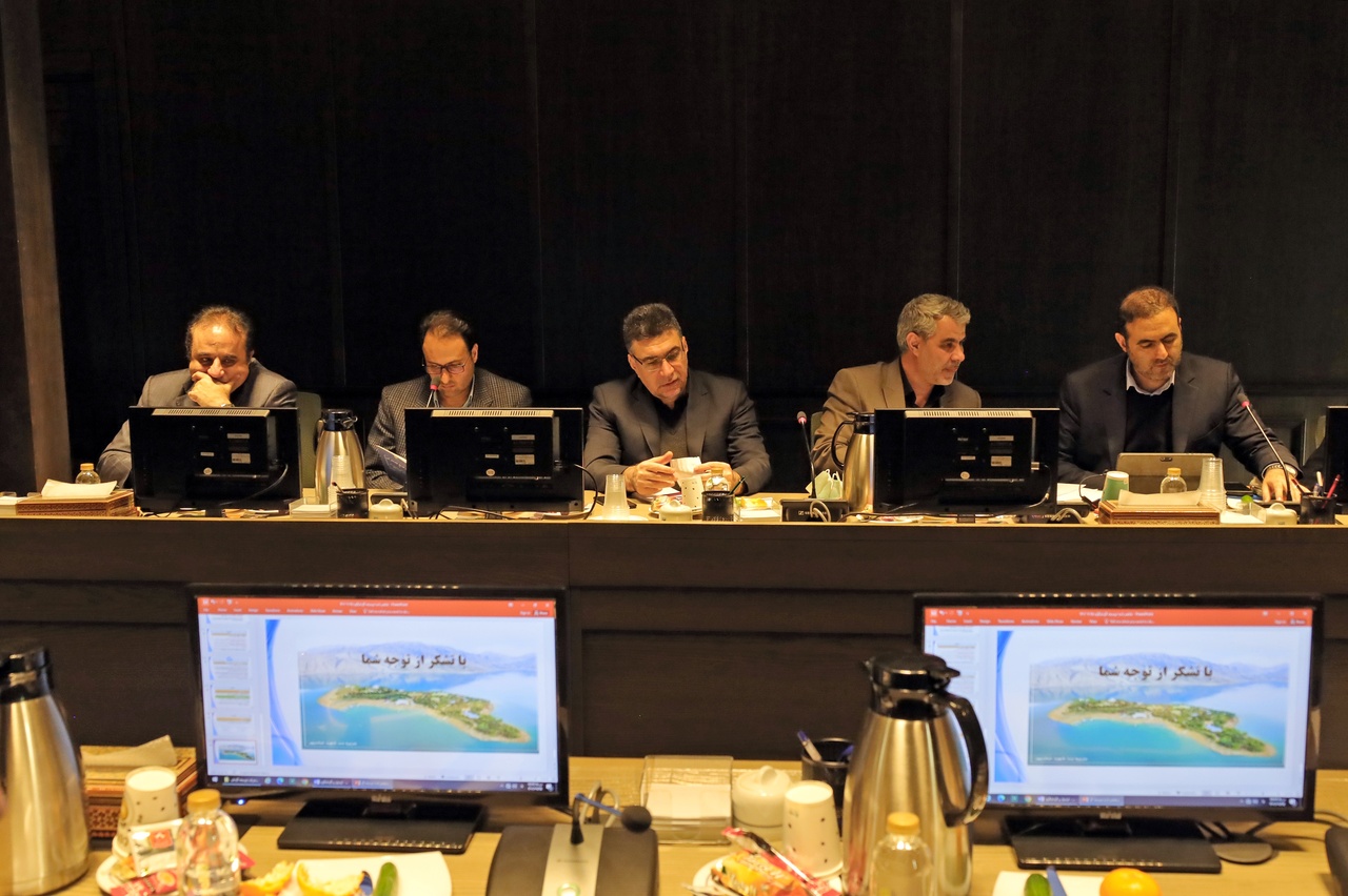 امضاء تفاهم نامه بین شرکت توسعه گردشگری ایران و شرکت مدیریت منابع آب ایران امضاء تفاهم نامه بین شرکت توسعه گردشگری ایران و شرکت مدیریت منابع آب ایران