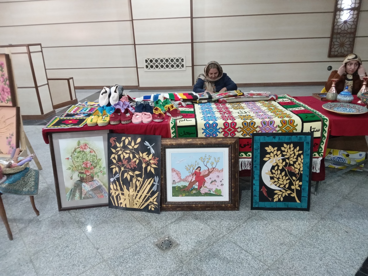 برگزاری نمایشگاه یلدایی صنایعدستی در شهرستان ابهر