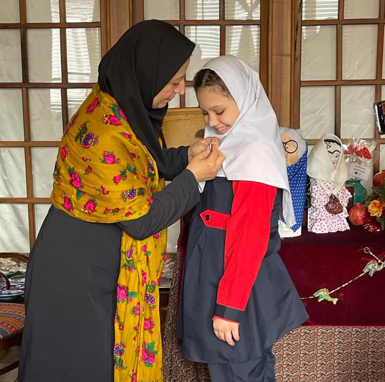 مراسم خوانش کتاب «افسانه ننه سرما و دخترش یلدا» در موزه هنر مکتب تبریز