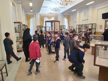 بازدید دانش‌آموزان اسدآبادی از موزه تاریخ و فرهنگ