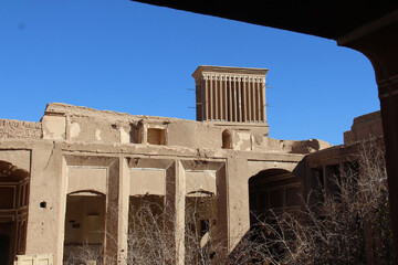پردیس فهادان یزد، کلکسیون بناهای تاریخی/ لزوم تناسب احیای بناها با فرهنگ منطقه