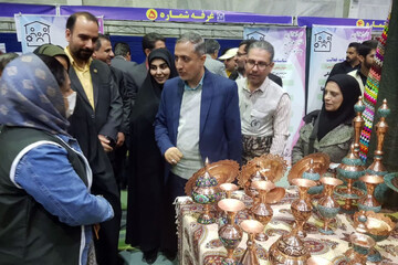 هنرمندان صنایع‌دستی اصفهان را حمایت می‌کنیم