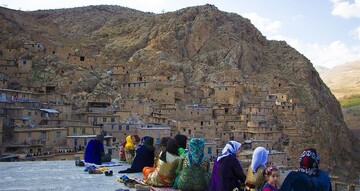 رشد ۱۴ درصدی اقامت گردشگران در کردستان طی سال‌جاری