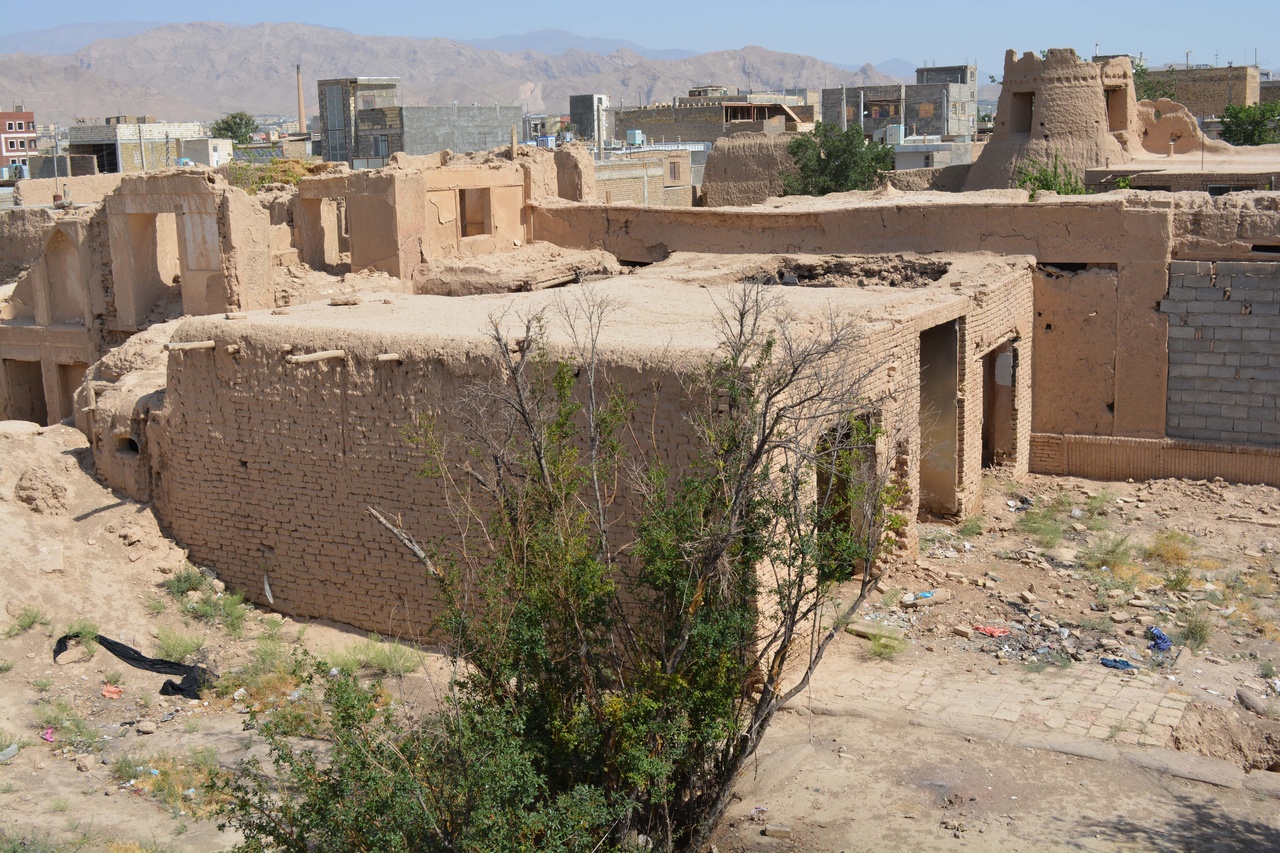 جهانسوز میرزای شاهرود، قلعهای به وسعت شهر