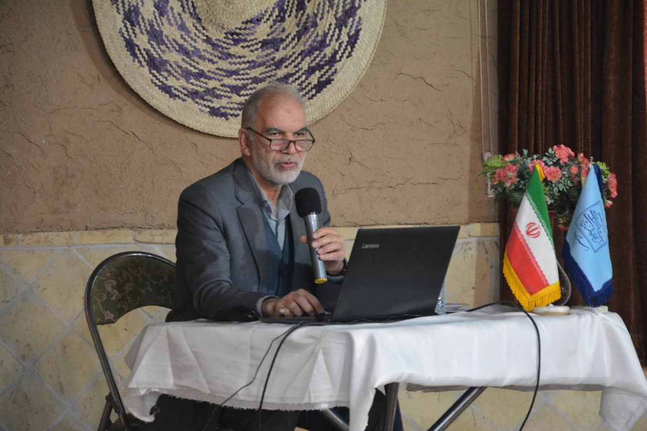 برگزاری نشست هم‌اندیشی آموزش بهره‌وری و توسعه نوآوری در یزد