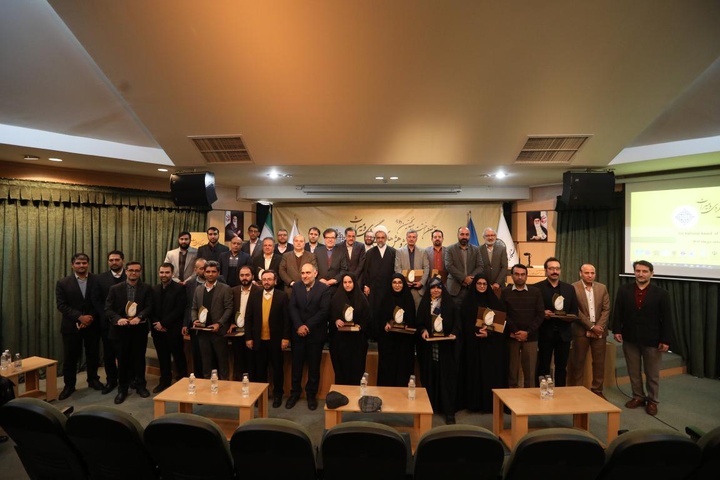 برگزیدگان جایزه ملی پژوهشهای جهانگردی و میراث معرفی شدند برگزیدگان جایزه ملی پژوهشهای جهانگردی و میراث معرفی شدند