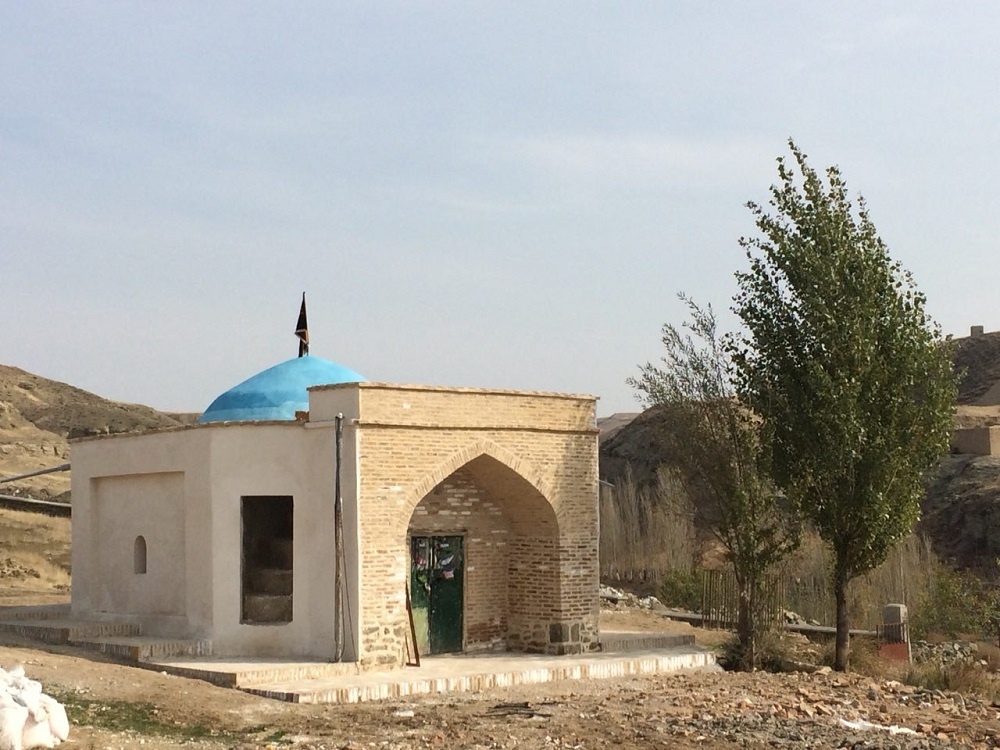 سفر به راز و جرگلان، سرزمین هزار رنگ/ از گورَش تا دژ آلمادوشن