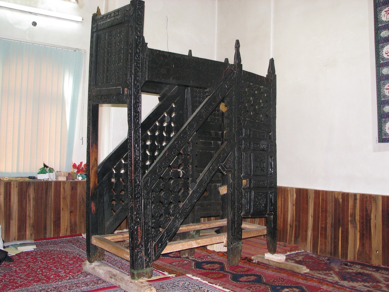 اسرار ۹۰۰ ساله منبر مشکول اردبیل