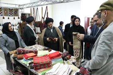 نمایشگاه صنایع‌دستی هنر ماندگار در سمنان به کار خود پایان داد