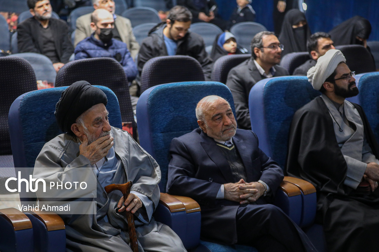 نام افراد آزادهای مانند «نواب صفوی» در تاریخ ماندگار است/ عدهای هنوز هم از او میترسند