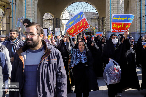 راهپیمایی مردم اصفهان در حمایت از سپاه پاسداران