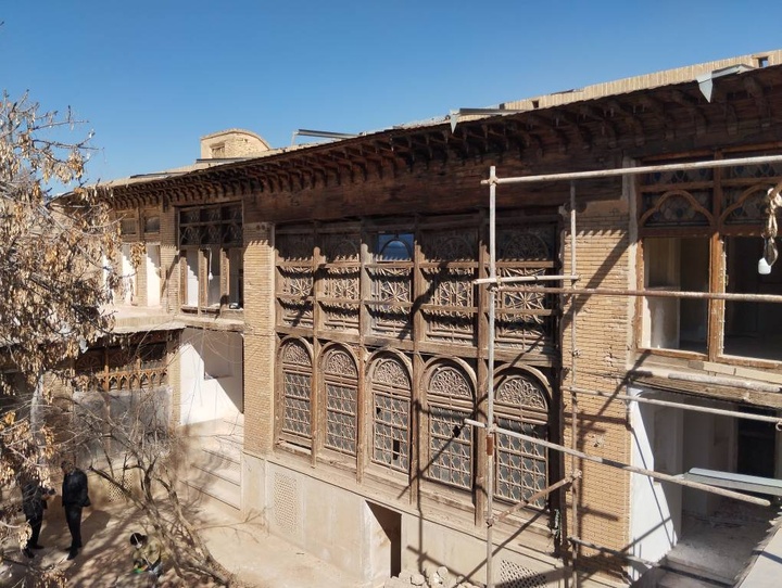 بازدید طلایی از بناهای شیراز